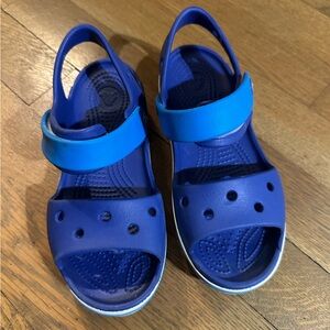 CROCS toddler / Kids Royal Blue Sandals size 13